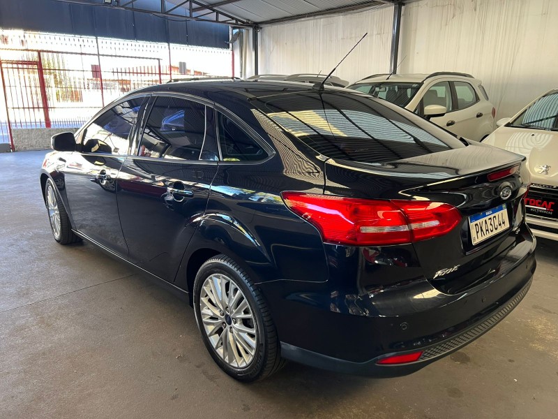 FOCUS 2.0 SE SEDAN 16V FLEX 4P AUTOMÁTICO - 2016 - CAXIAS DO SUL