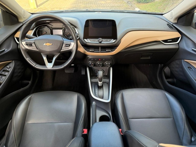 ONIX 1.0	PREMIER PLUS 12V TURBO FLEX 4P AUTOMÁTICO - 2023 - CANELA