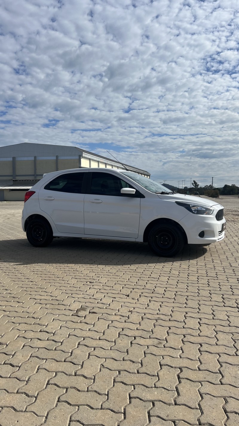 KA 1.0 SE PLUS 12V FLEX 4P MANUAL - 2018 - ANTôNIO PRADO
