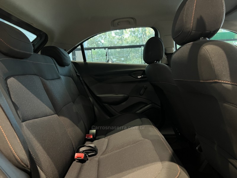 ONIX 1.4 MPFI LT 8V FLEX 4P MANUAL - 2015 - CAXIAS DO SUL