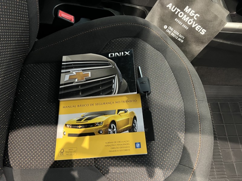 ONIX 1.4 MPFI LT 8V FLEX 4P MANUAL - 2015 - CAXIAS DO SUL