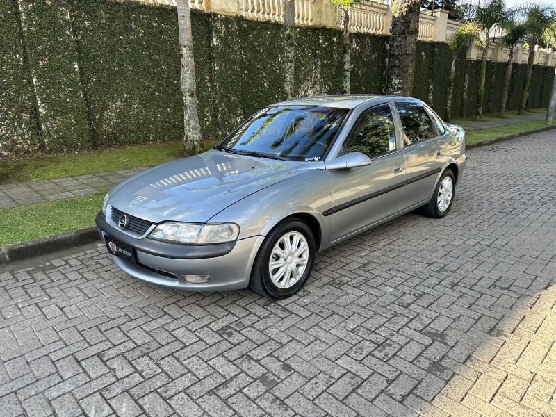 VECTRA 2.2 MPFI CD 16V GASOLINA 4P MANUAL