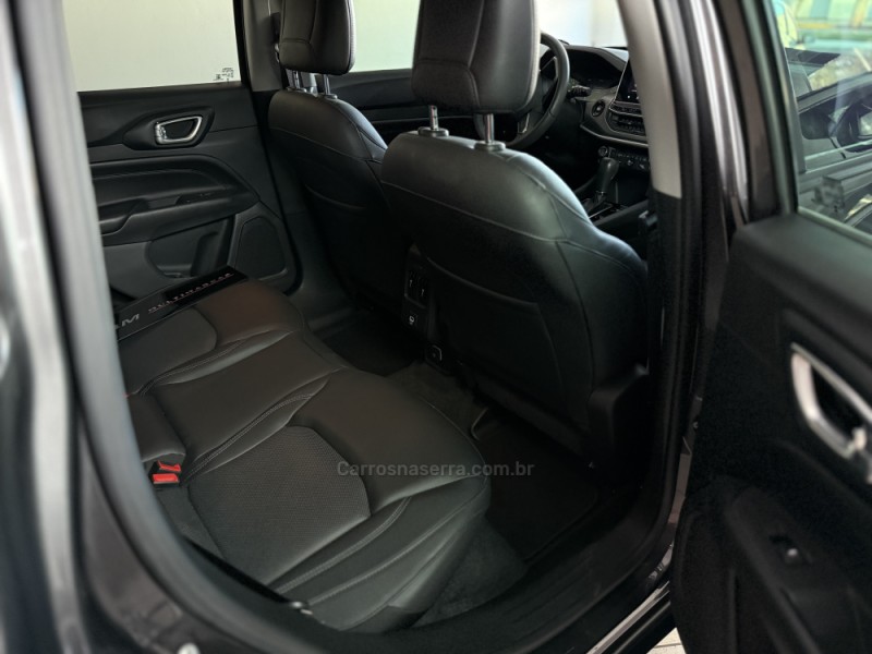 COMPASS 1.3 LONGITUDE T270 16V TURBO FLEX 4P AUTOMÁTICO - 2022 - GUAPORé