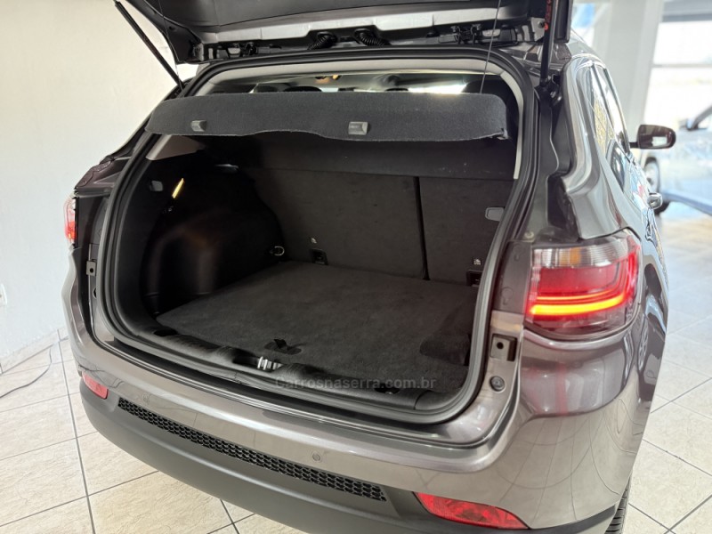 COMPASS 1.3 LONGITUDE T270 16V TURBO FLEX 4P AUTOMÁTICO - 2022 - GUAPORé