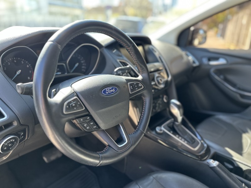 FOCUS 2.0 TITANIUM FASTBACK 16V FLEX 4P AUTOMÁTICO - 2016 - CAXIAS DO SUL