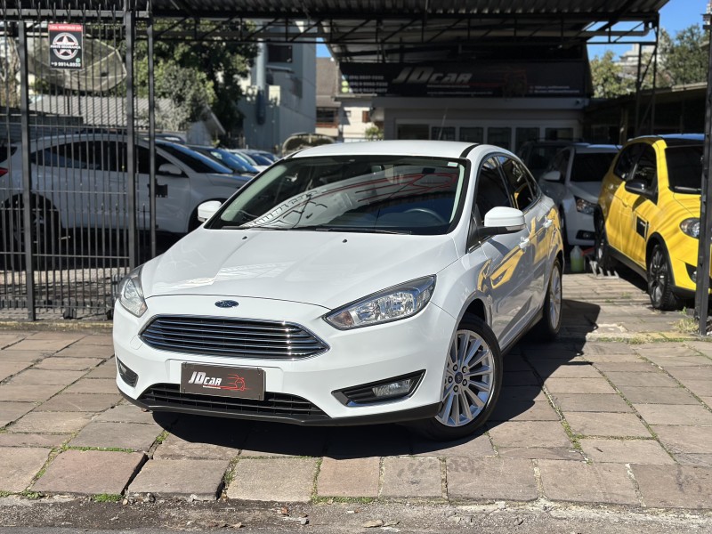 FOCUS 2.0 TITANIUM FASTBACK 16V FLEX 4P AUTOMÁTICO - 2016 - CAXIAS DO SUL
