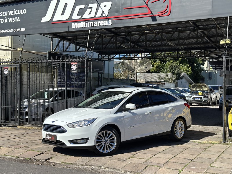 focus 2.0 titanium fastback 16v flex 4p automatico 2016 caxias do sul