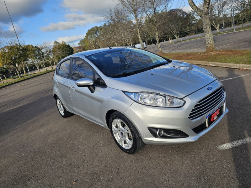 FIESTA 1.6 SE HATCH 16V FLEX 4P AUTOMÁTICO