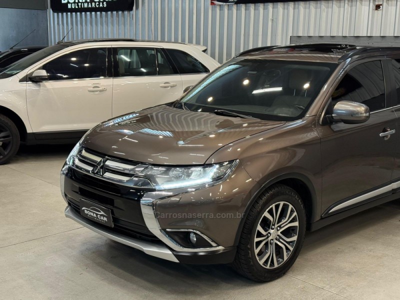OUTLANDER 2.2 4X4 16V DIESEL 4P AUTOMÁTICO - 2016 - CAXIAS DO SUL
