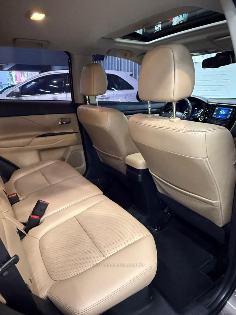 OUTLANDER 2.2 4X4 16V DIESEL 4P AUTOMÁTICO - 2016 - CAXIAS DO SUL