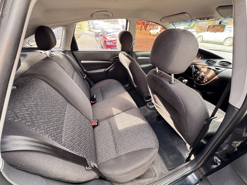 FOCUS 1.6 GLX 8V FLEX 4P MANUAL - 2009 - CAXIAS DO SUL