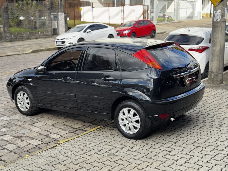 FOCUS 1.6 GLX 8V FLEX 4P MANUAL - 2009 - CAXIAS DO SUL
