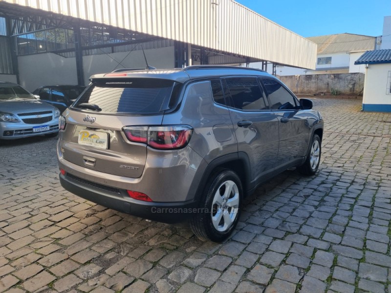 COMPASS 2.0 16V FLEX SPORT AUTOMÁTICO - 2018 - VACARIA