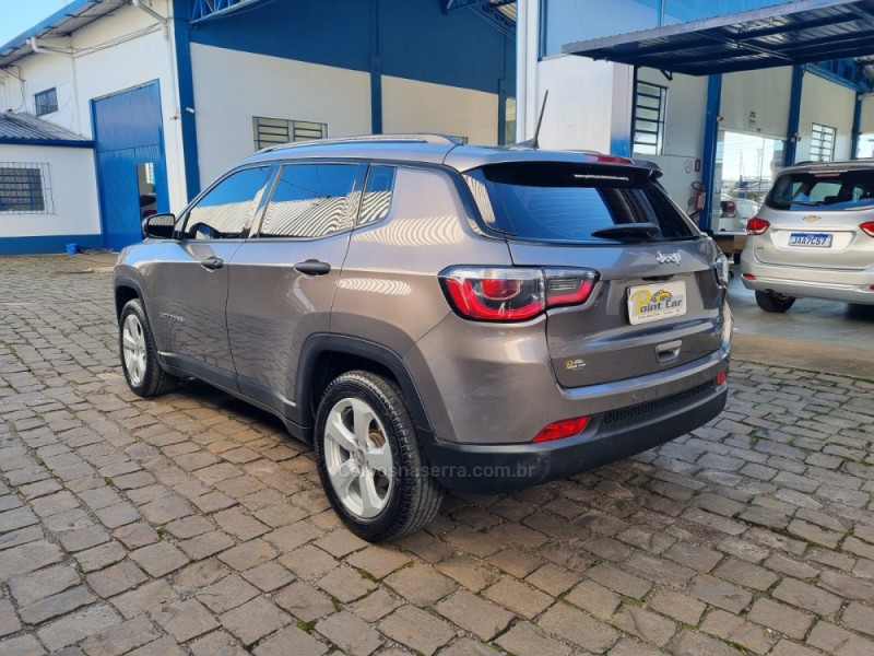 COMPASS 2.0 16V FLEX SPORT AUTOMÁTICO - 2018 - VACARIA