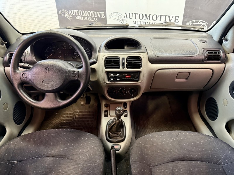 CLIO 1.0 EXPRESSION SEDAN 16V FLEX 4P MANUAL - 2004 - CAXIAS DO SUL