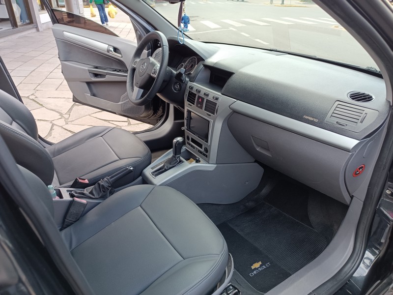 VECTRA 2.0 MPFI ELEGANCE 8V 140CV FLEX 4P AUTOMÁTICO - 2011 - FLORES DA CUNHA