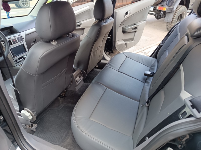 VECTRA 2.0 MPFI ELEGANCE 8V 140CV FLEX 4P AUTOMÁTICO - 2011 - FLORES DA CUNHA