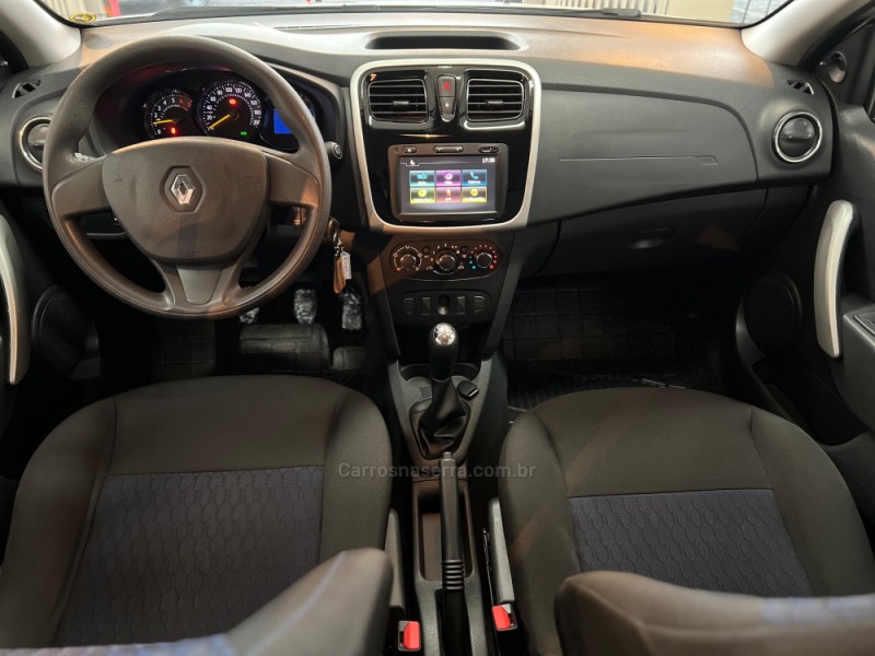 SANDERO 1.6 EXPRESSION 8V FLEX 4P MANUAL - 2017 - CAXIAS DO SUL
