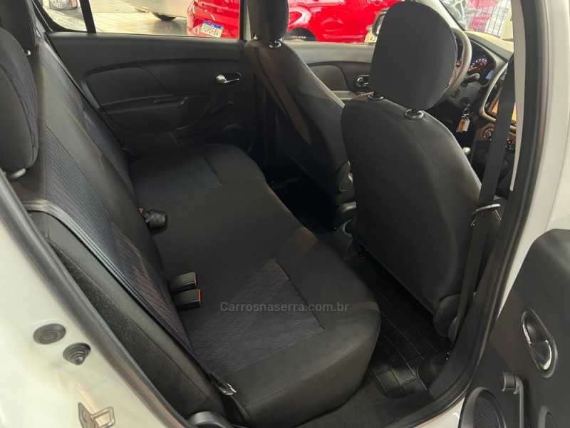SANDERO 1.6 EXPRESSION 8V FLEX 4P MANUAL - 2017 - CAXIAS DO SUL