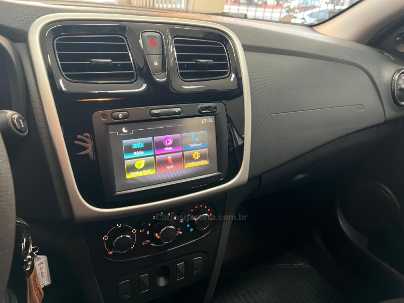 SANDERO 1.6 EXPRESSION 8V FLEX 4P MANUAL - 2017 - CAXIAS DO SUL