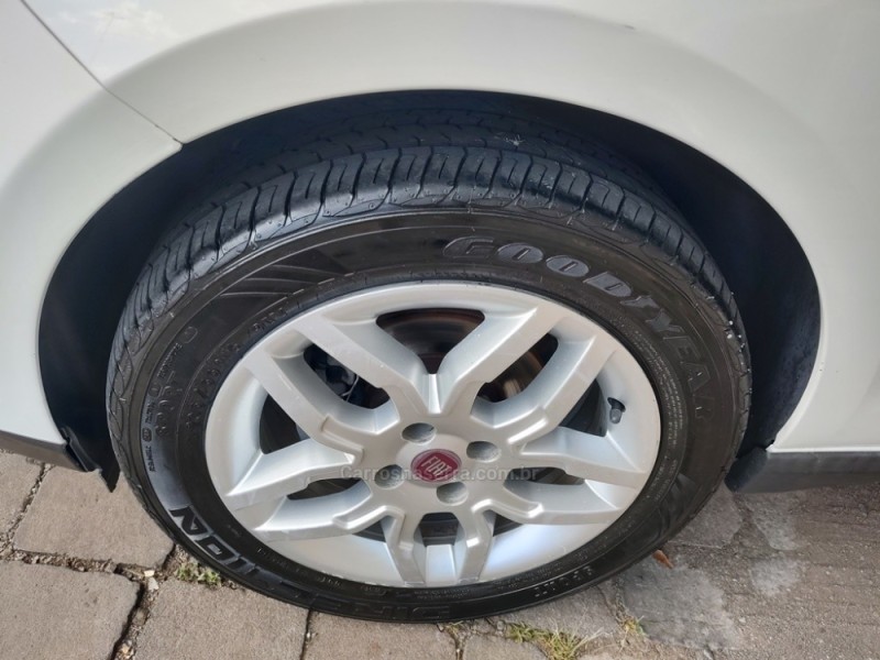 GRAND SIENA 1.6 MPI ESSENCE SUBLIME 16V FLEX 4P AUTOMATIZADO - 2017 - GUAPORé