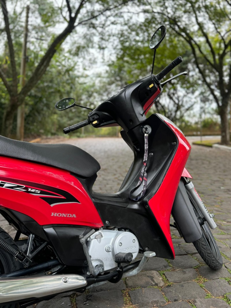 BIZ 125 EX - 2015 - LAJEADO