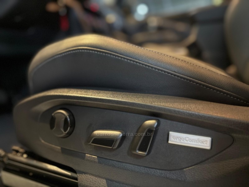 AMAROK 3.0 V6 TDI HIGHLINE CD DIESEL 4MOTION AUTOMÁTICO - 2023 - SãO LEOPOLDO