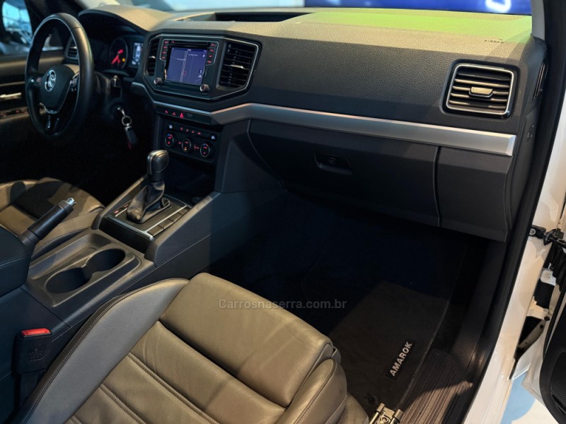 AMAROK 3.0 V6 TDI HIGHLINE CD DIESEL 4MOTION AUTOMÁTICO - 2023 - SãO LEOPOLDO