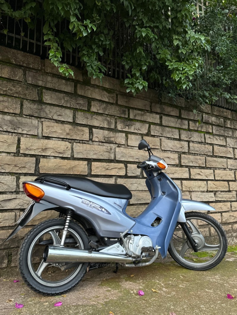 C 100 BIZ + - 2003 - LAJEADO