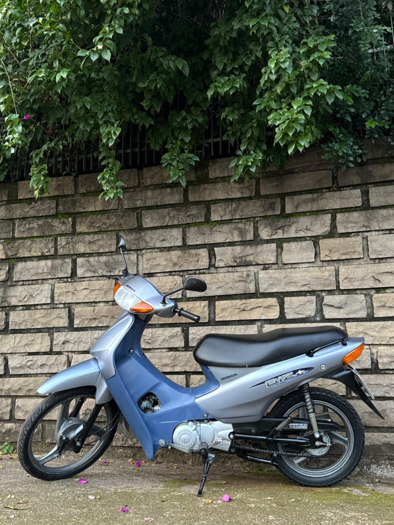 C 100 BIZ + - 2003 - LAJEADO