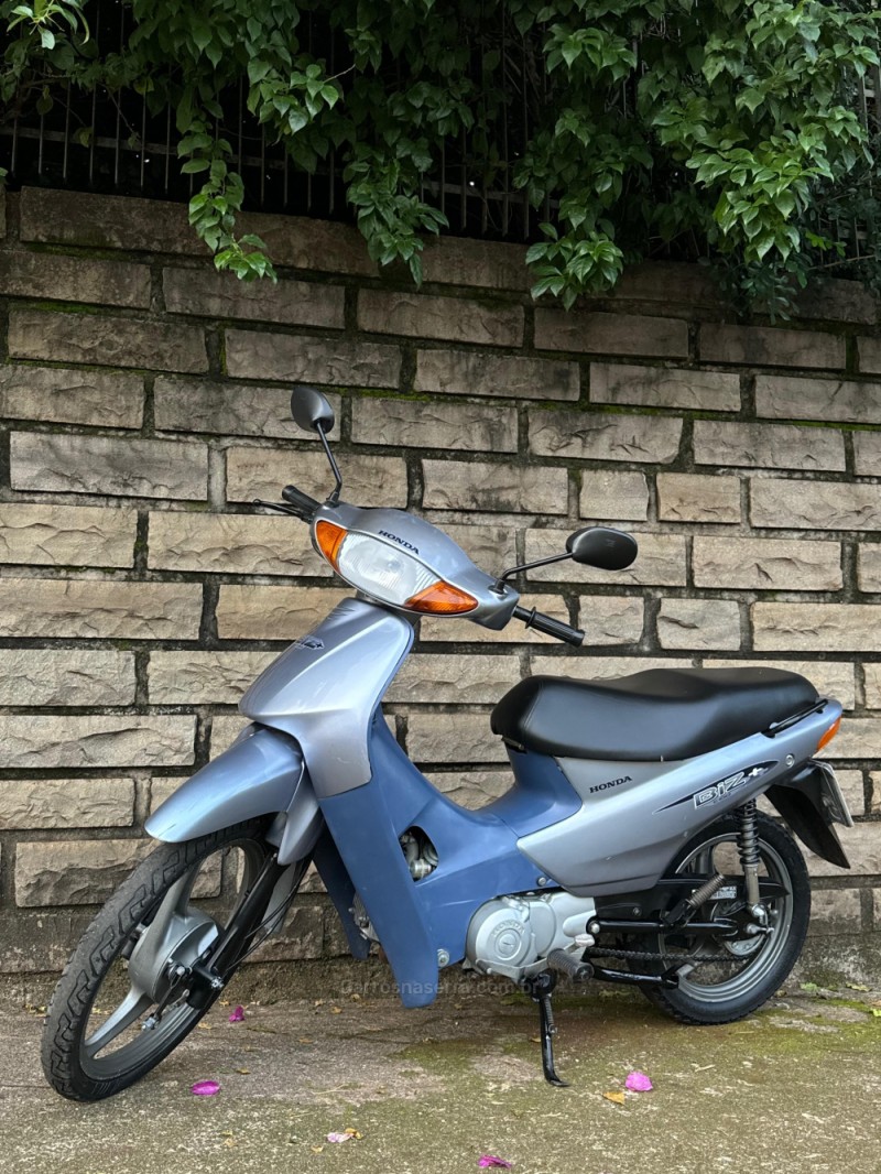 C 100 BIZ + - 2003 - LAJEADO