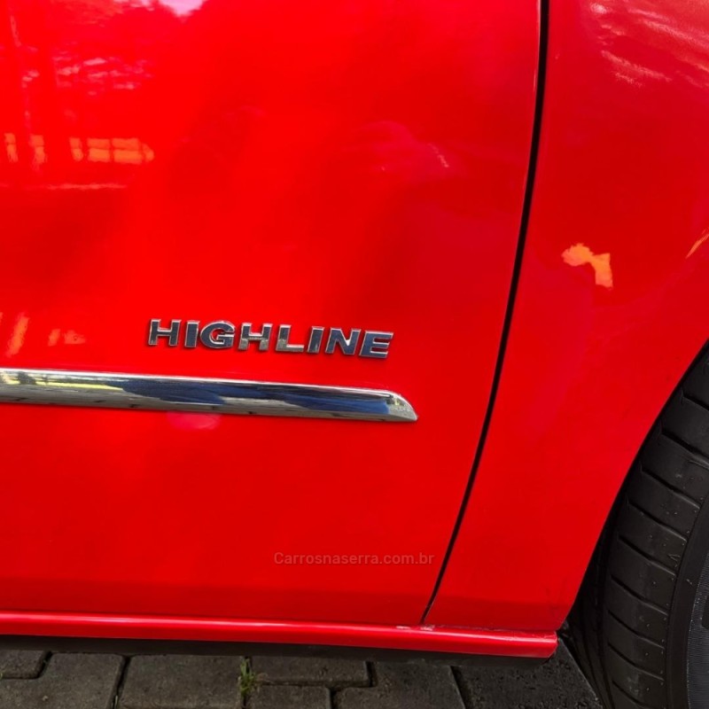 GOL 1.6 MI HIGHLINE 8V FLEX 4P MANUAL - 2014 - GUAPORé