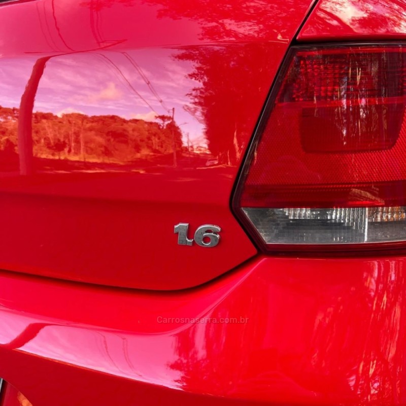 GOL 1.6 MI HIGHLINE 8V FLEX 4P MANUAL - 2014 - GUAPORé