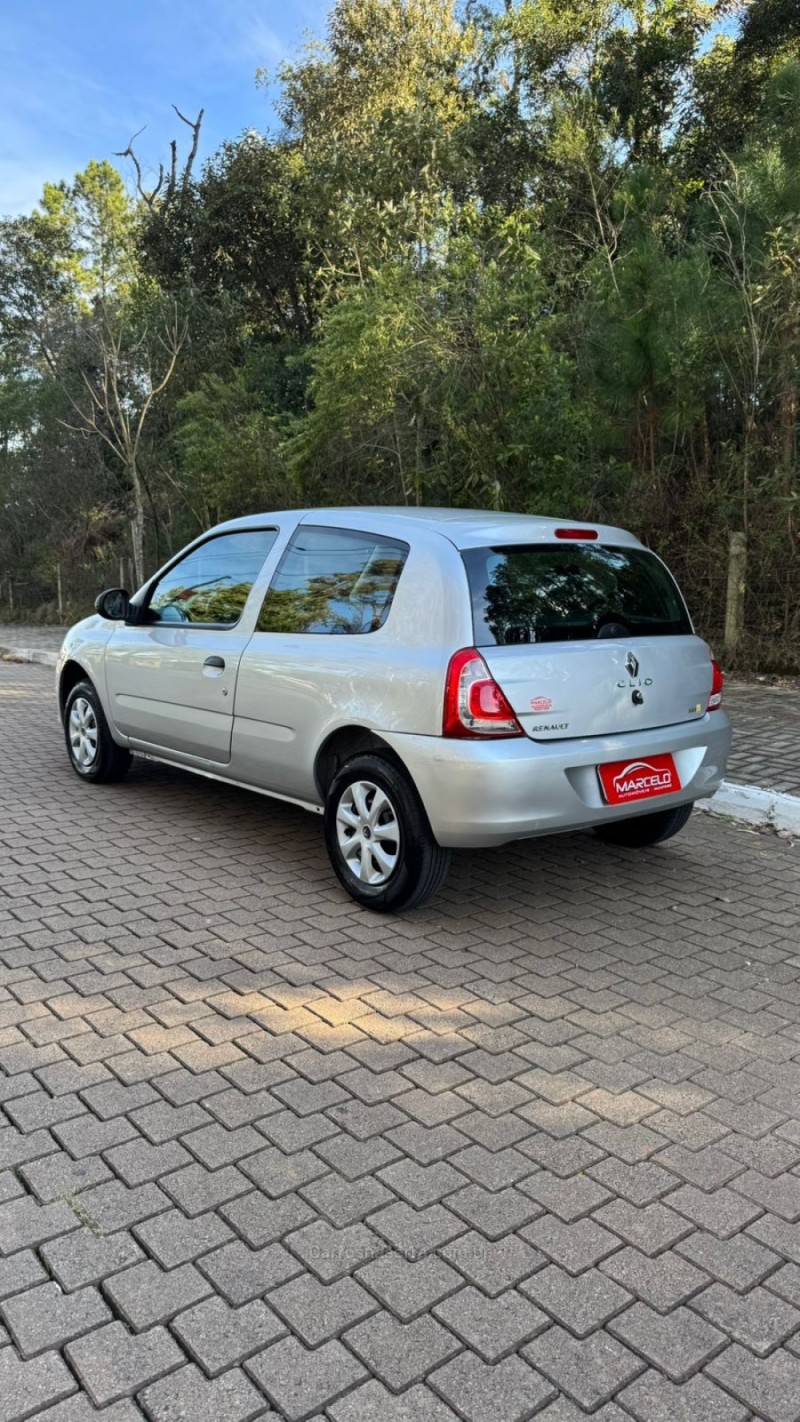 CLIO 1.0 AUTHENTIQUE 16V FLEX 2P MANUAL - 2013 - GUAPORé
