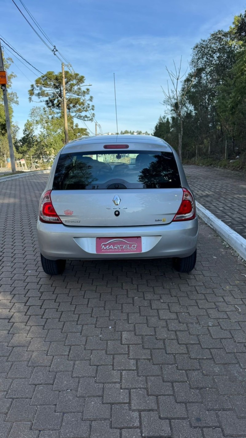CLIO 1.0 AUTHENTIQUE 16V FLEX 2P MANUAL - 2013 - GUAPORé