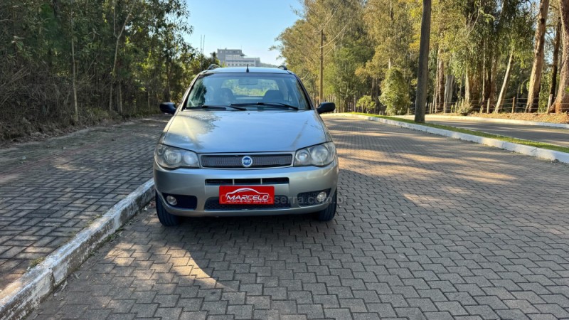 PALIO 1.4 MPI FIRE ELX WEEKEND 8V FLEX 4P MANUAL - 2006 - GUAPORé