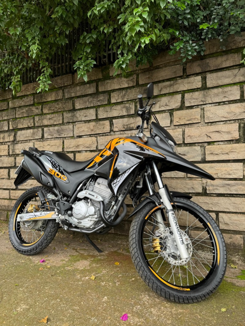 XRE 300 ADVENTURE ABS - 2018 - LAJEADO