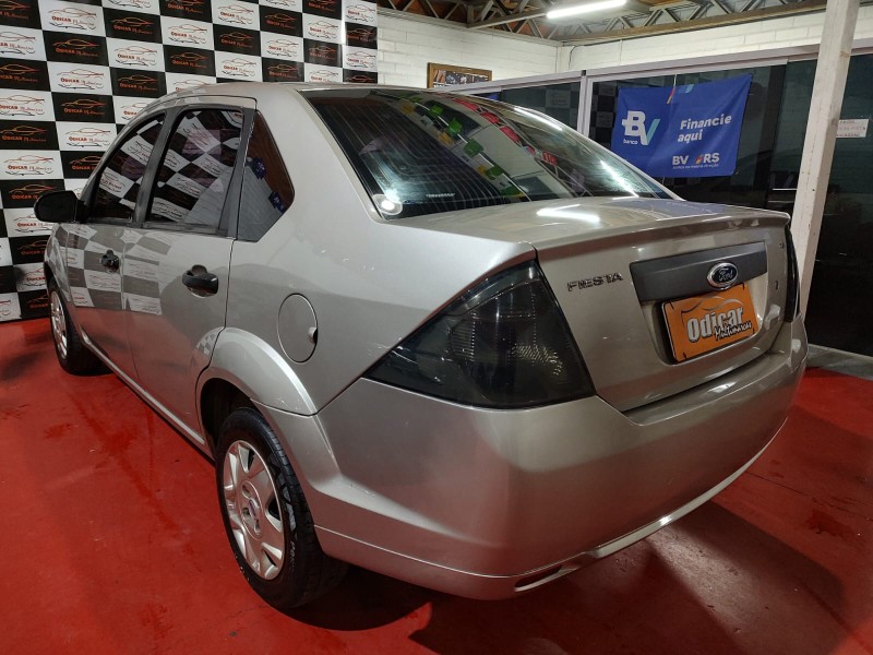 FIESTA 1.6 MPI SEDAN 8V FLEX 4P MANUAL - 2012 - CAXIAS DO SUL