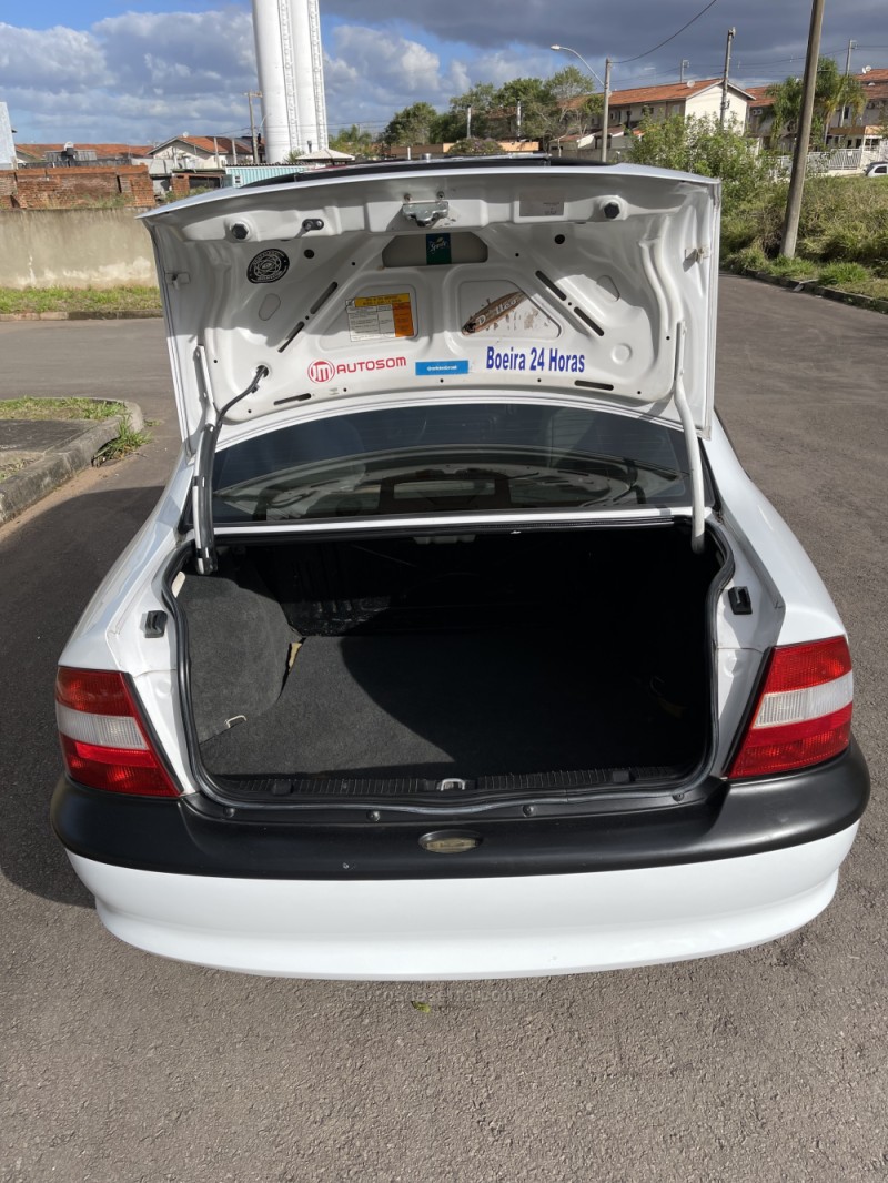 VECTRA 2.2 MPFI GLS 8V GASOLINA 4P MANUAL - 1999 - NOVO HAMBURGO
