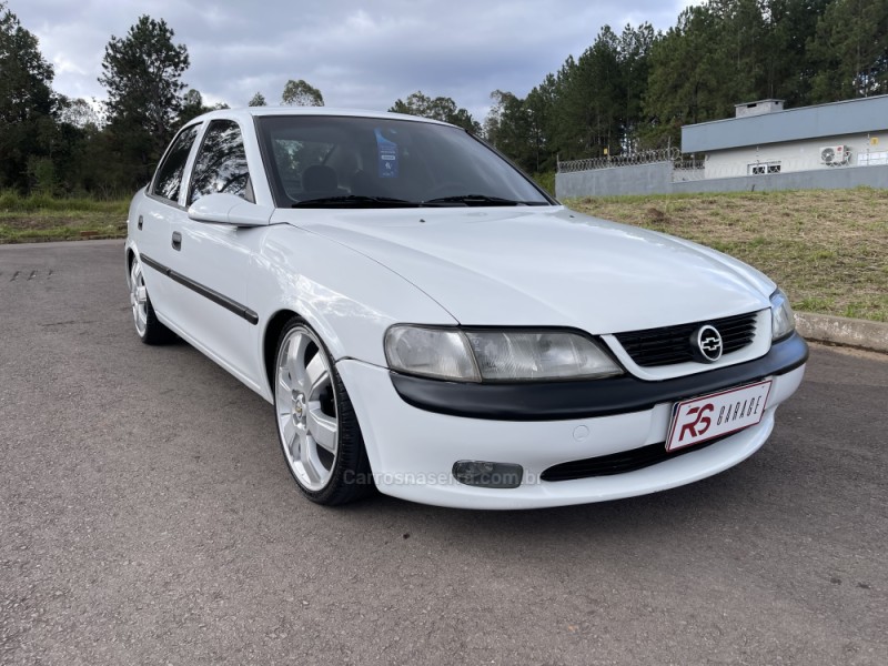 VECTRA 2.2 MPFI GLS 8V GASOLINA 4P MANUAL - 1999 - NOVO HAMBURGO