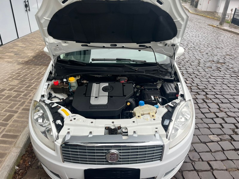 LINEA 1.8 ESSENCE 16V FLEX 4P MANUAL - 2013 - BENTO GONçALVES