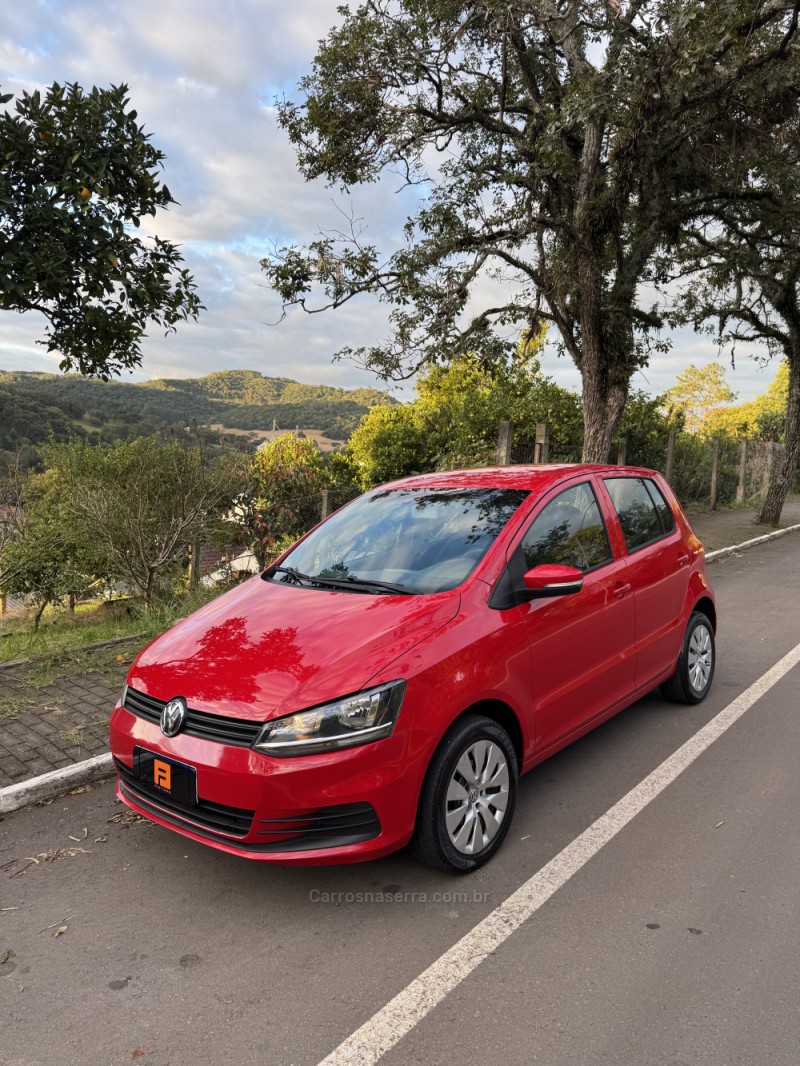 FOX 1.6 MSI TRENDLINE 8V FLEX 4P MANUAL - 2016 - NOVA ARAçá