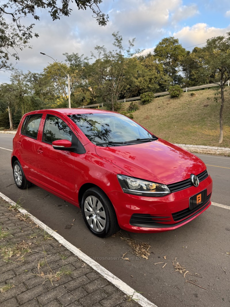 FOX 1.6 MSI TRENDLINE 8V FLEX 4P MANUAL - 2016 - NOVA ARAçá