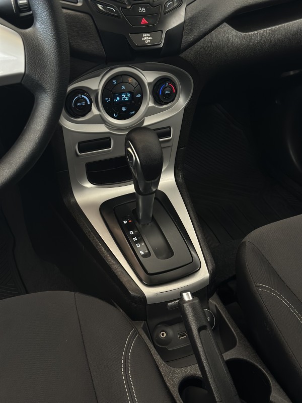 FIESTA 1.6 SE SEDAN 16V FLEX 4P AUTOMÁTICO - 2015 - CAXIAS DO SUL
