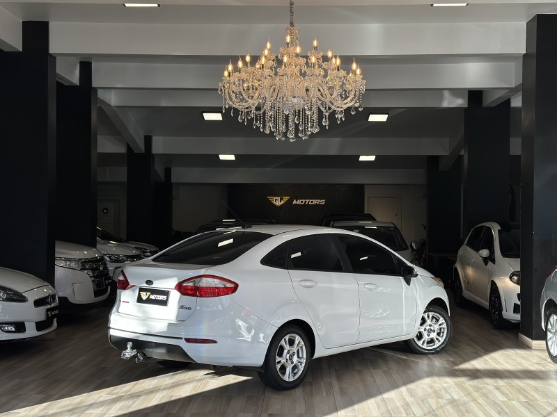 FIESTA 1.6 SE SEDAN 16V FLEX 4P AUTOMÁTICO - 2015 - CAXIAS DO SUL
