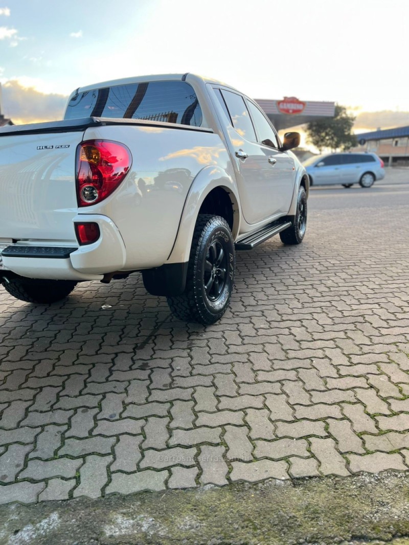 L200 TRITON 2.4 HLS 4X2 CD 16V FLEX 4P MANUAL - 2015 - CAXIAS DO SUL