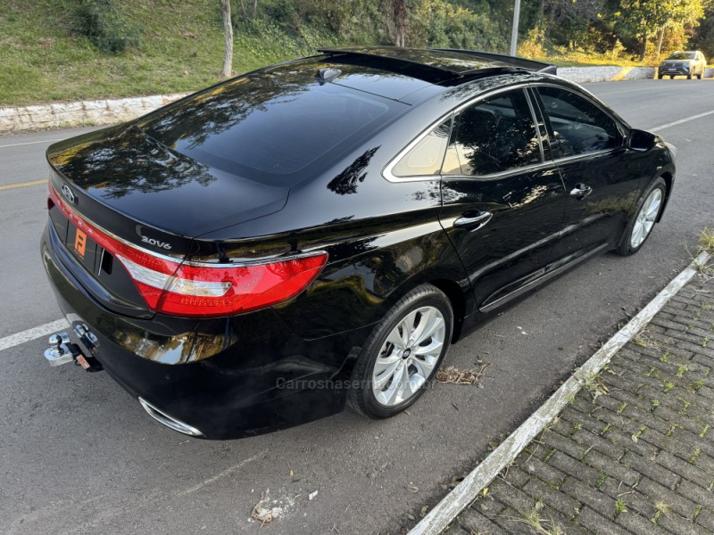 AZERA 3.0 MPFI GLS V6 24V GASOLINA 4P AUTOMÁTICO - 2013 - NOVA ARAçá