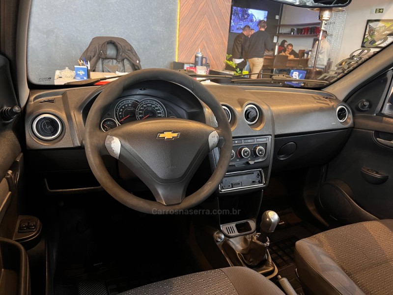 CELTA 1.0 MPFI LT 8V FLEX 4P MANUAL - 2014 - CAMPO BOM