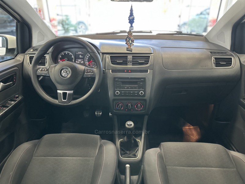 CROSSFOX 1.6 MI FLEX 8V 4P MANUAL - 2014 - ESTâNCIA VELHA