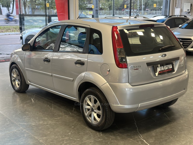 FIESTA 1.6 ROCAM HATCH 8V FLEX 4P MANUAL - 2011 - ESTâNCIA VELHA
